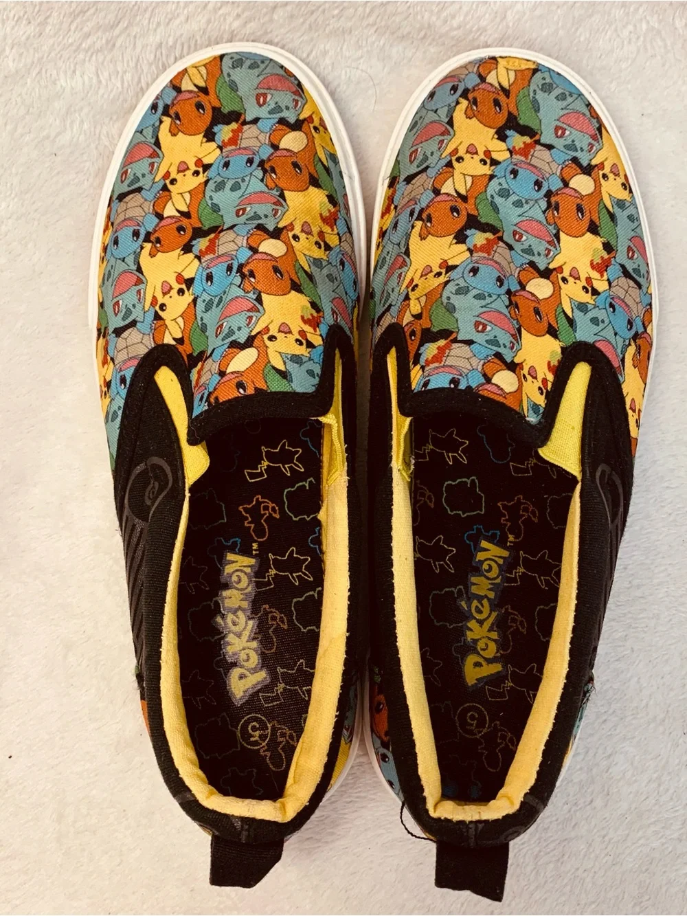 Ground UP Pokémon Pikachu Slip-on Canvas Sneakers. Youth Size 5
